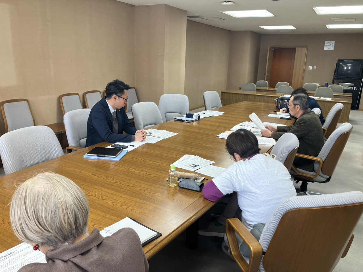 S__47931409_0 S__47931409_0